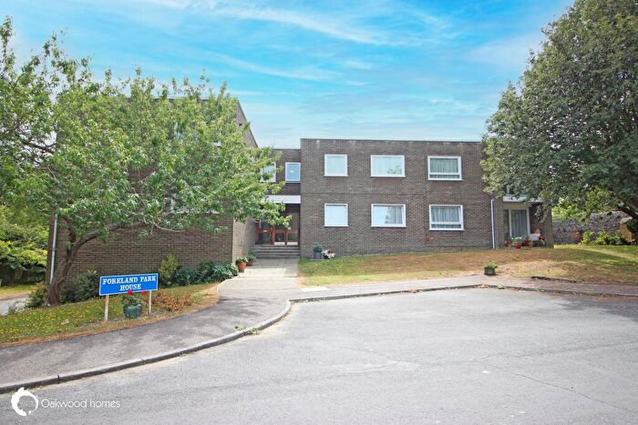 2 Bedroom Flat For Sale In Foreland Park House, Broadstairs, Kent, CT10