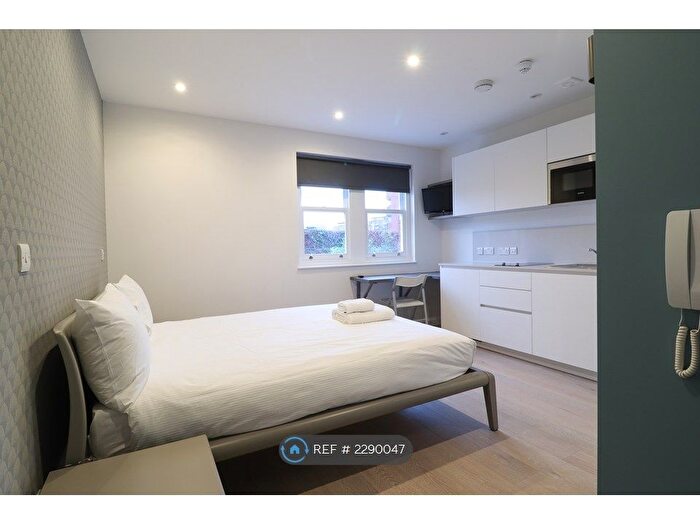 Studio To Rent In Lymington Road, London, NW6