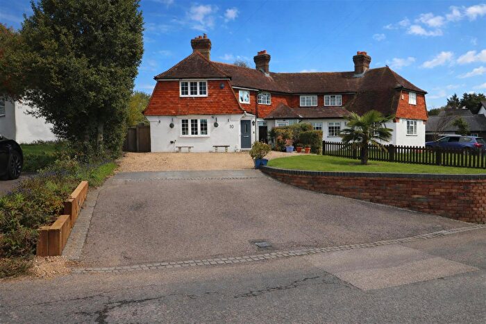 3 Bedroom Semi-Detached House For Sale In Old Hill, Green Street Green, BR6