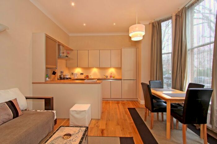 1 Bedroom Flat To Rent In Sutherland Avenue, Maida Vale, London, W9