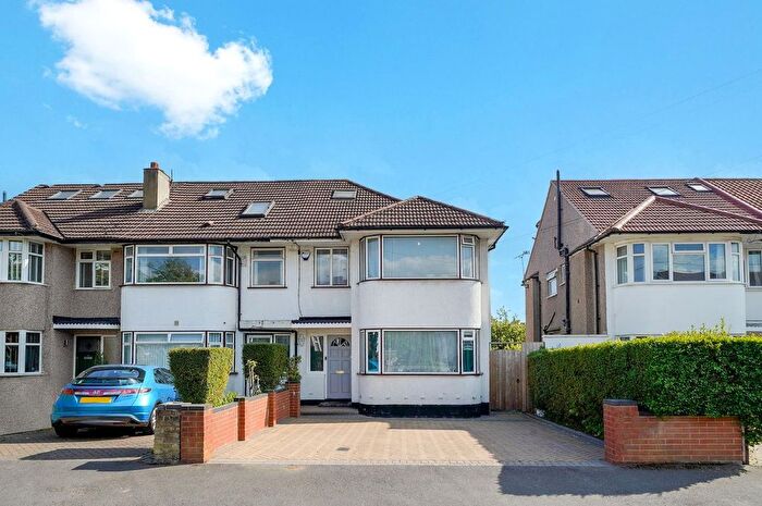 3 Bedroom Terraced House For Sale In Lucas Avenue, Harrow, HA2