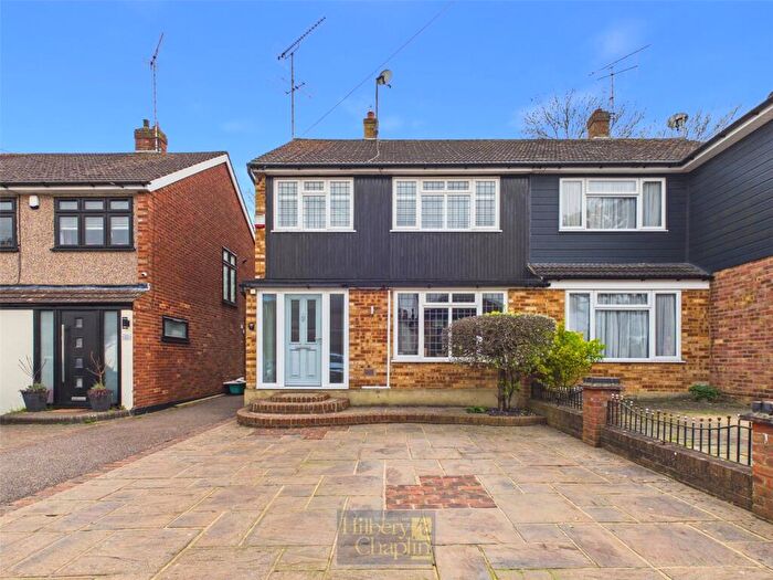 3 Bedroom Semi-Detached House For Sale In Newlands Close, Hutton, Brentwood, Essex, CM13