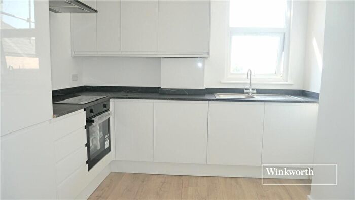 2 Bedroom Apartment To Rent In Wood Street, High Barnet, EN5