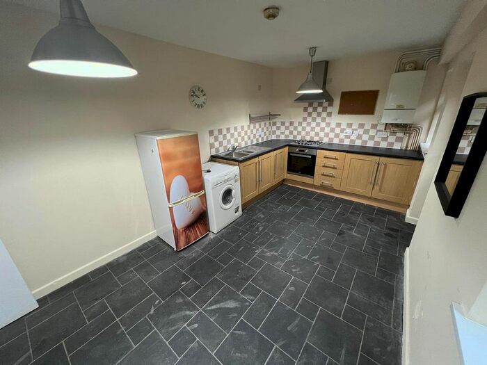 2 Bedroom Flat To Rent In Seymour Street, Splott, Cardiff CF24
