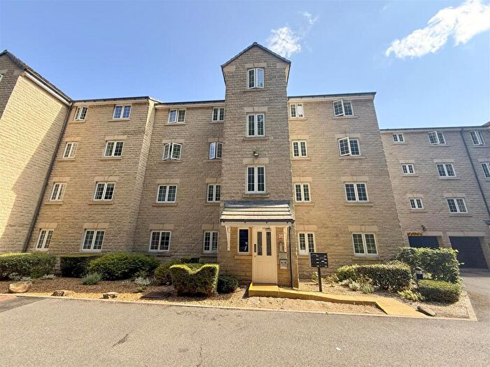 2 Bedroom Apartment For Sale In Chestnut Court, Oughtibridge, S35
