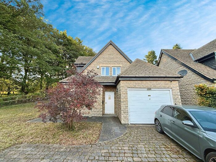 Detached House To Rent In Stoney Brow, Roby Mill, Skelmersdale, Lancashire, WN8