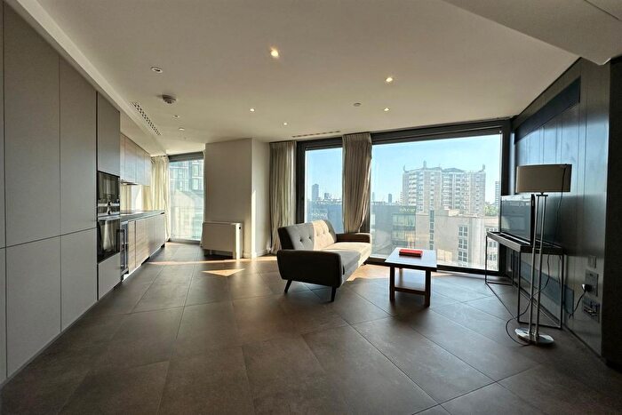 1 Bedroom Flat To Rent In Chronicle Tower, City Road, Shoreditch, Hackney, Angel, Islington, London, EC1V