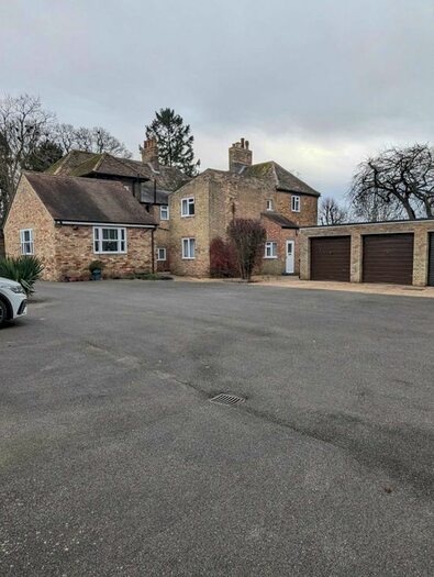 2 Bedroom Flat To Rent In High Street, Offord Cluny, PE19