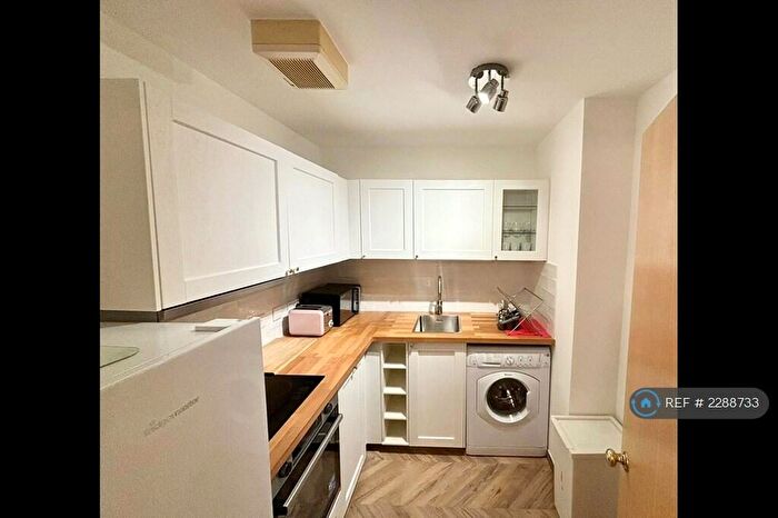 1 Bedroom Flat To Rent In Victoria Street, Bristol, BS1