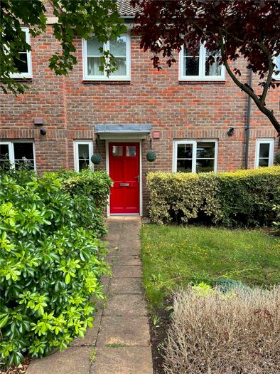 3 Bedroom Terraced House To Rent In Hawthorn Park, Swanley, Kent, BR8