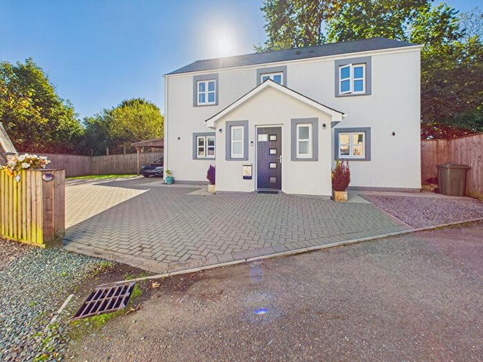 3 Bedroom Detached House For Sale In Hall Court, Johnston, SA62