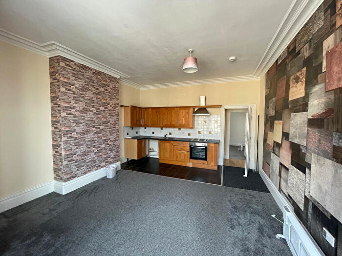 2 Bedroom Flat To Rent In Station Road, FY4