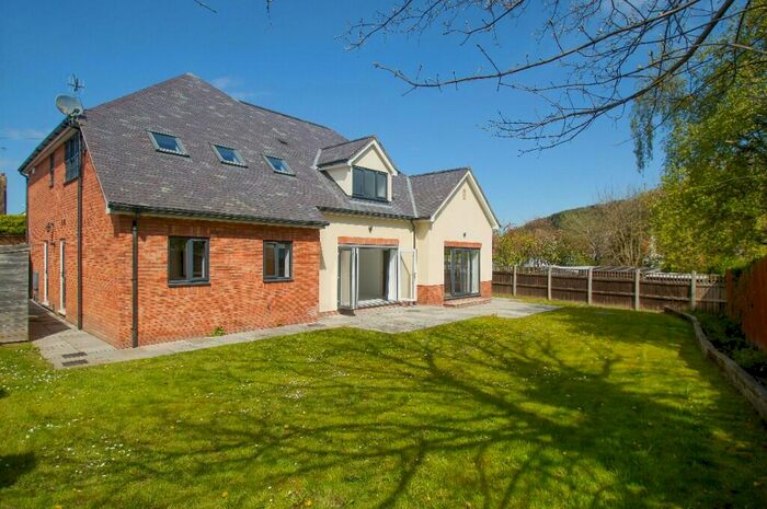 4 Bedroom Detached House For Sale In Vicarage Court, Vicarage Avenue, Llandudno, Conwy (County Of), LL30