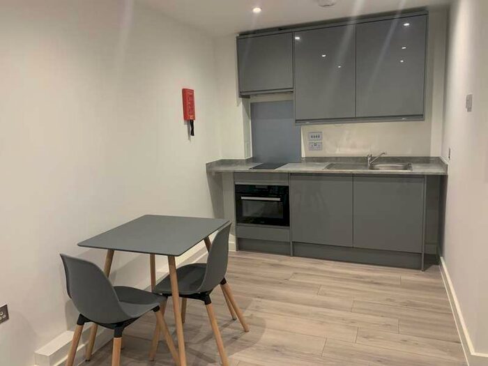 Apartment To Rent In Newbury, Berkshire, RG14