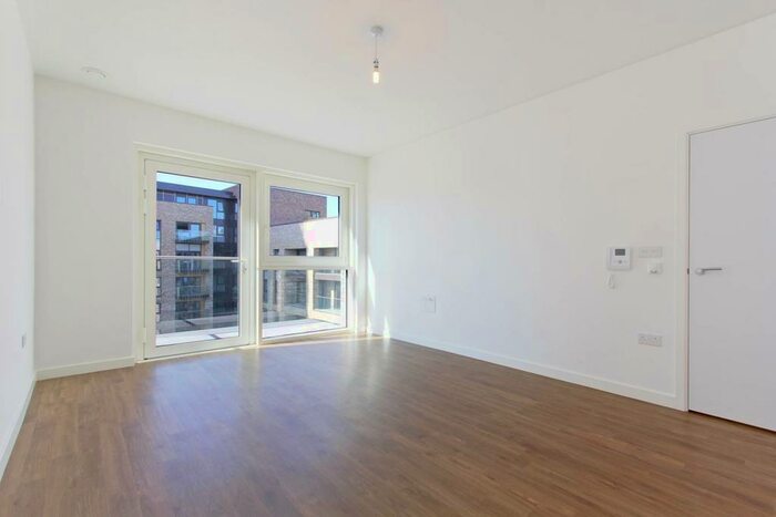 1 Bedroom Flat To Rent In Naomi Steet, Deptford, SE8