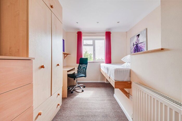 1 Bedroom Property To Rent In Warwick Road, Canterbury, CT1