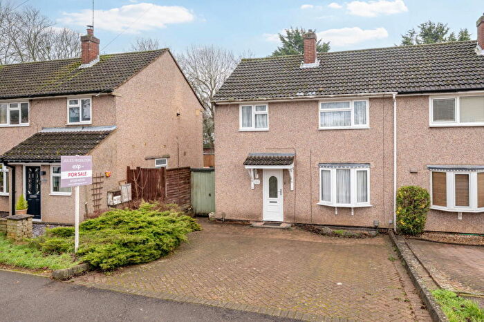 3 Bedroom End Of Terrace House For Sale In Marymead Drive, Stevenage, SG2