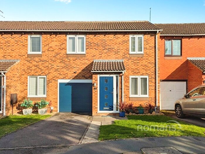 2 Bedroom Terraced House For Sale In Harrington Close, Lower Earley, Reading, RG6