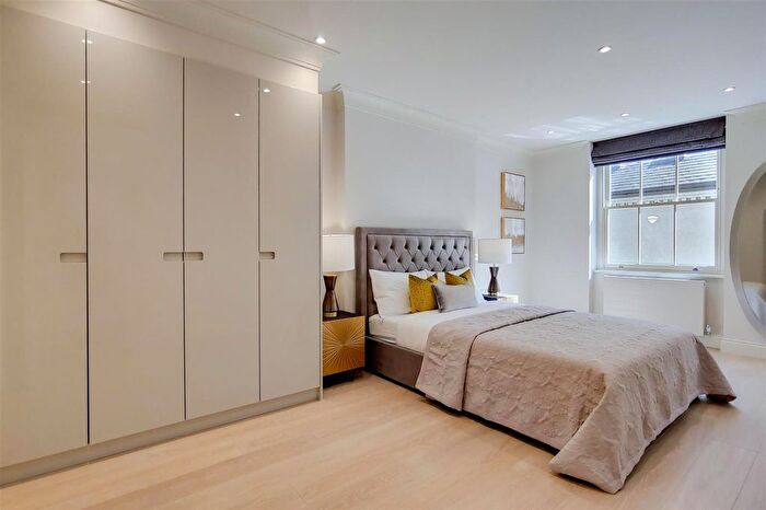 2 Bedroom Flat To Rent In Gore Street, London, SW7