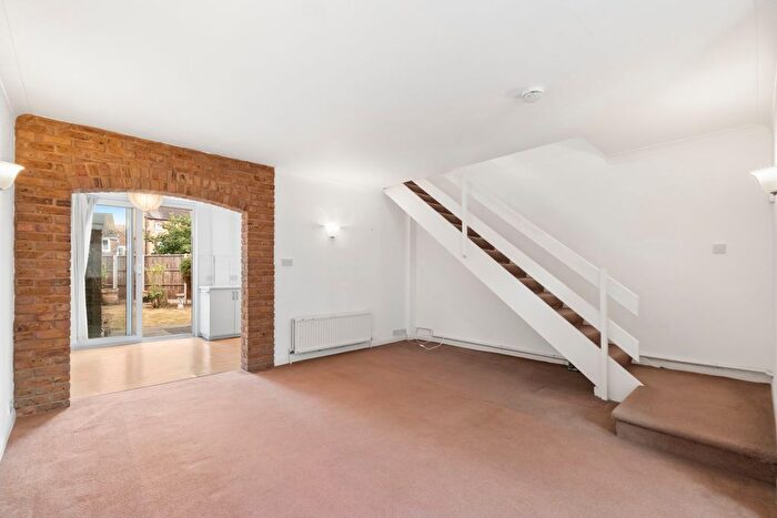 3 Bedroom End Terrace House For Sale In Drakefield Road, SW17