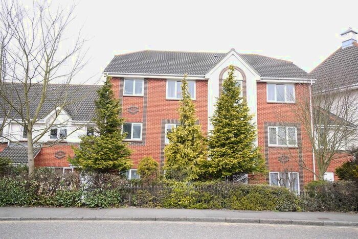 1 Bedroom Flat To Rent In Melford Place, Brentwood, CM14
