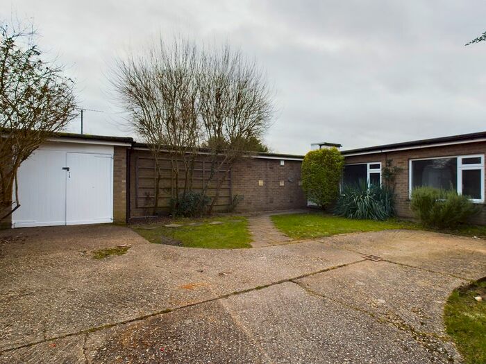 4 Bedroom Terraced Bungalow To Rent In Newchurch Road, Tadley, RG26
