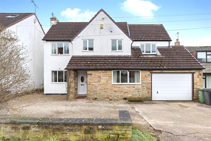 4 Bedroom Detached House For Sale In Shaw Lane Gardens, Guiseley, LS20