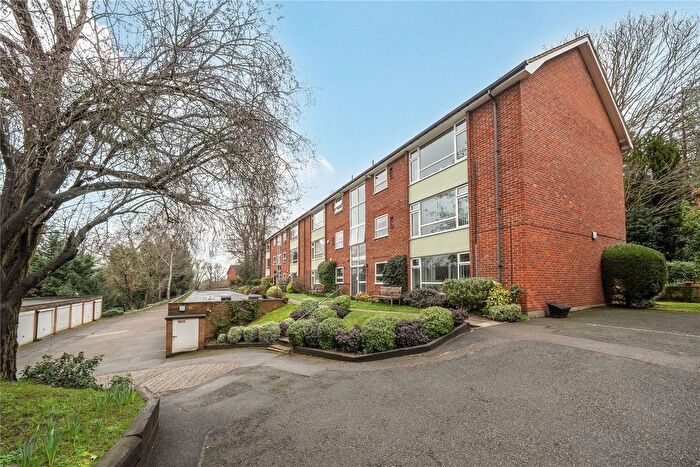 2 Bedroom Flat For Sale In Lubbock Road, Chislehurst, BR7