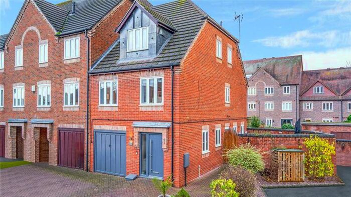 4 Bedroom House For Sale In Greyfriars, Bridgnorth, Shropshire, WV16