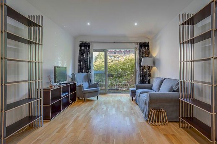 1 Bedroom Flat To Rent In Sudrey Street, London, SE1