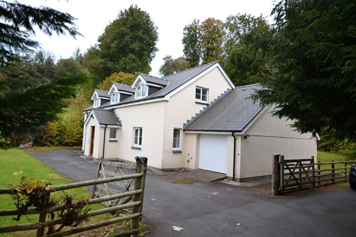 4 Bedroom Detached House For Sale In Gwynfe Carmarthenshire, SA19
