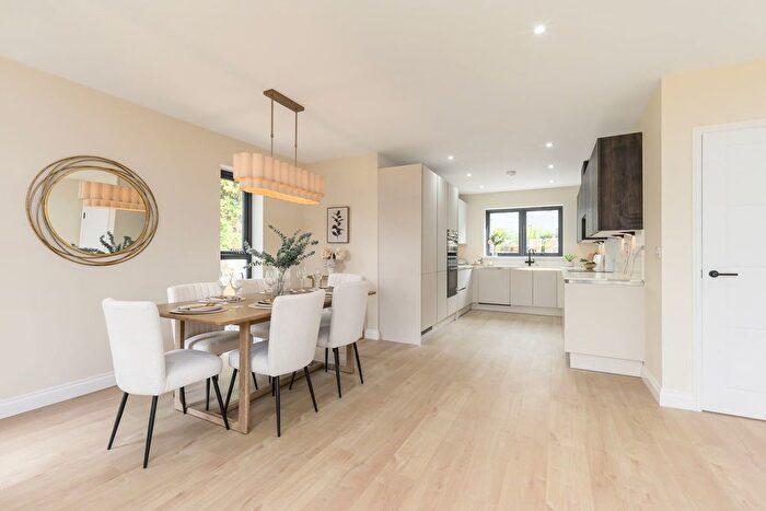4 Bedroom End Terrace House For Sale In Wallis Court, Vale Road, Southborough, Tunbridge Wells, TN4