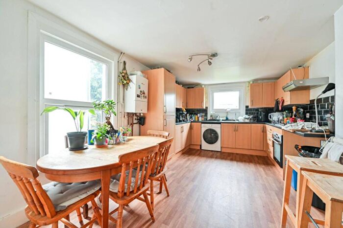 4 Bedroom Terraced House To Rent In Derwent Grove, East Dulwich, London, SE22