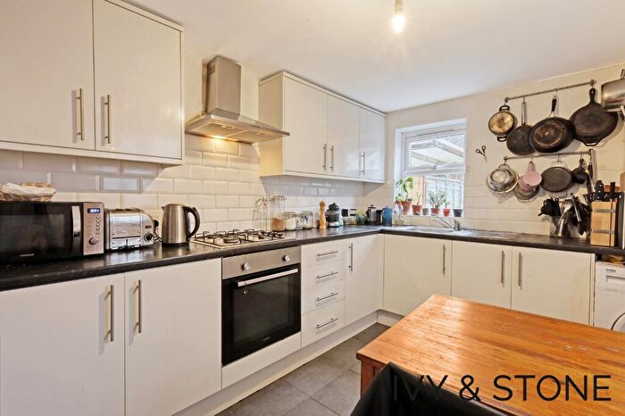3 Bedroom Terraced House For Sale In Sperling Road, London, Greater London, N17