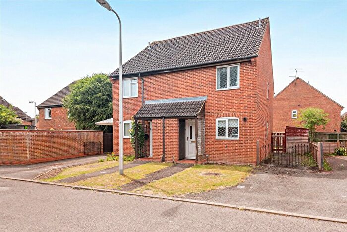 2 Bedroom Semi-Detached House For Sale In Poffley Place, Thatcham, Berkshire, RG19