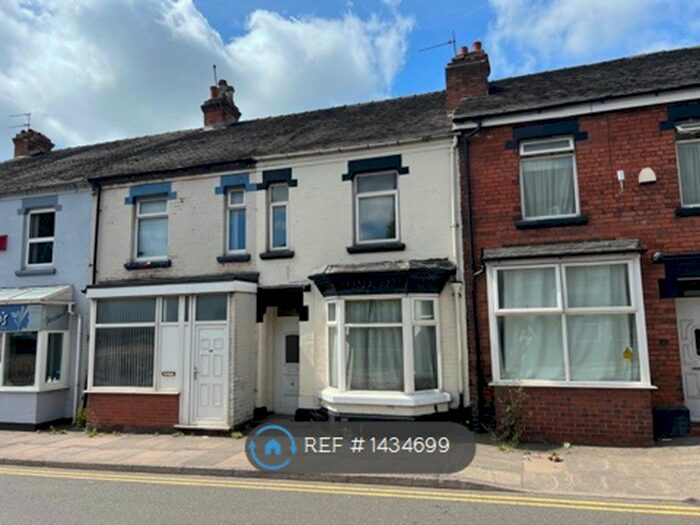 3 Bedroom Terraced House To Rent In London Road, Newcastle-Under-Lyme, ST5