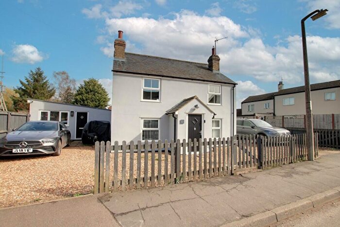 3 Bedroom Detached House For Sale In Station Road, Manea, PE15