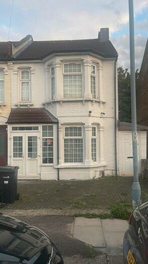 5 Bedroom Terraced House To Rent In Windsor Road, Ilford, IG1