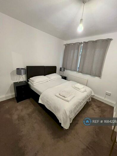1 Bedroom Flat To Rent In Mitcham House, London, SE5