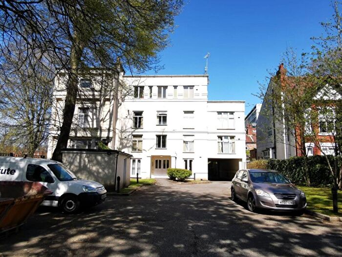 1 Bedroom Apartment For Sale In Brighton Grove, Fallowfield, M14