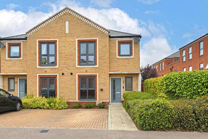 3 Bedroom Semi-Detached House For Sale In Baddlesmere Drive, Kings Hill, ME19