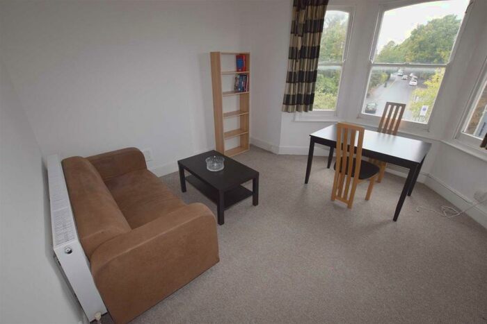 1 Bedroom Flat To Rent In Church Road, Hendon, NW4