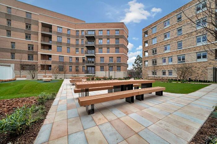 Studio For Sale In Azure House, Brook Road, N8
