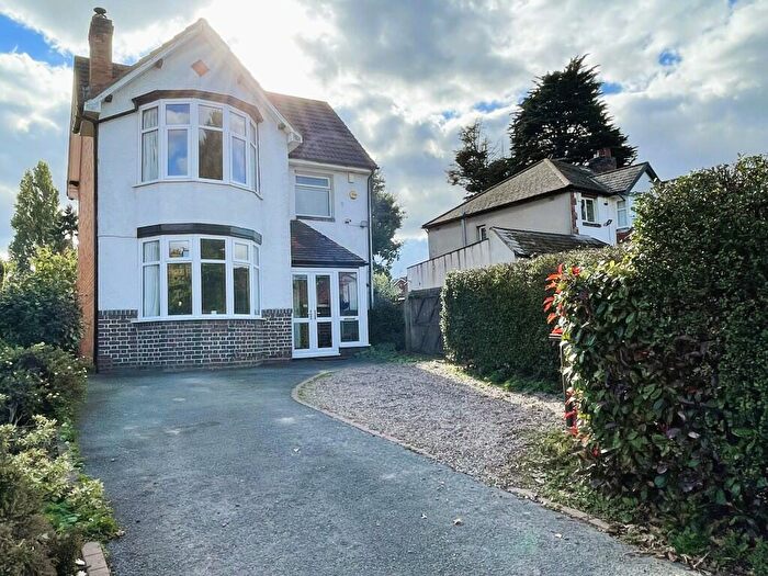 3 Bedroom Detached House To Rent In Streetsbrook Road, Solihull, West Midlands, B90