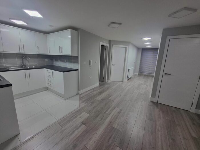 1 Bedroom Flat To Rent In Tulse Hill, London, SW2