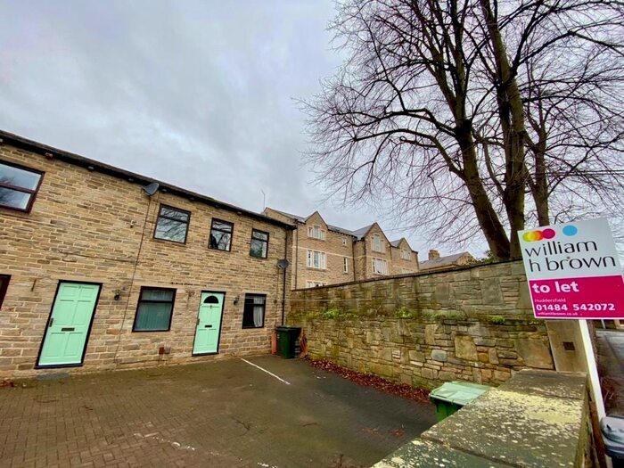 2 Bedroom House To Rent In Elmwood Close, Huddersfield, HD1