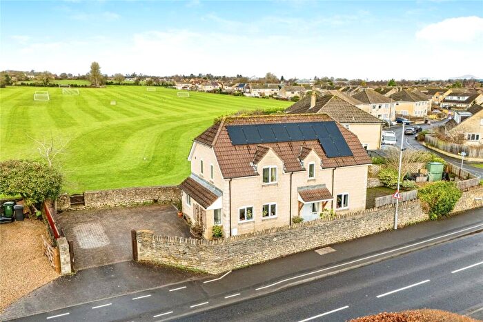 4 Bedroom Detached House For Sale In Winsley Road, Bradford On Avon, BA15