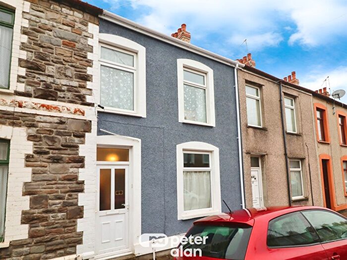 2 Bedroom Flat For Sale In Cecil Street, Cardiff, CF24