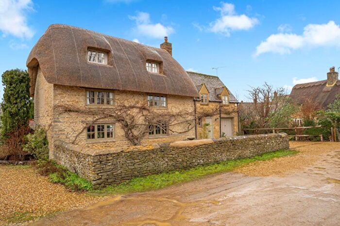 4 Bedroom Detached House For Sale In Lancott Lane, Brighthampton, OX29