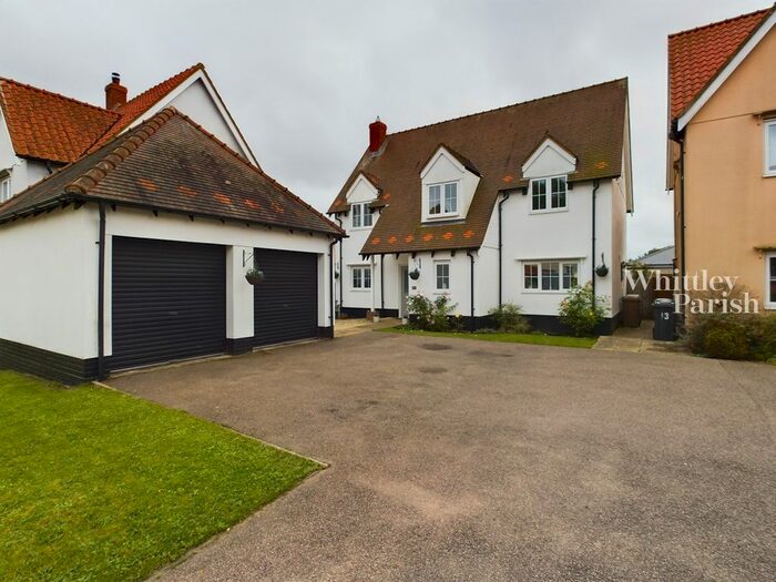4 Bedroom Detached House For Sale In Cherry Tree Close, Yaxley, Eye, IP23